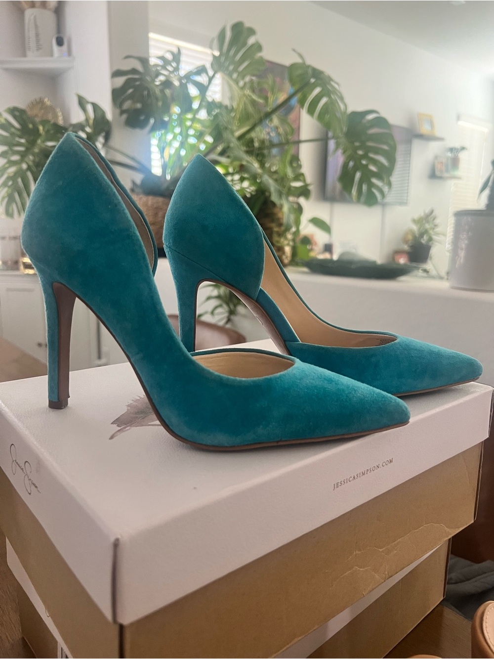 Jessica Simpson Teal Suede Pointed Pumps (Box Included)